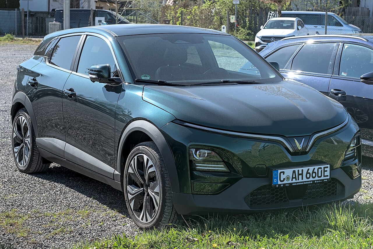VinFast VF 6 Plus 2024