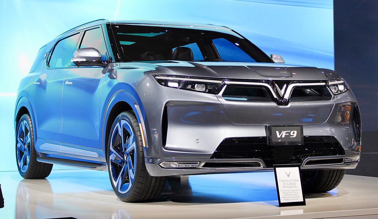 VinFast VF 9 Plus 2024